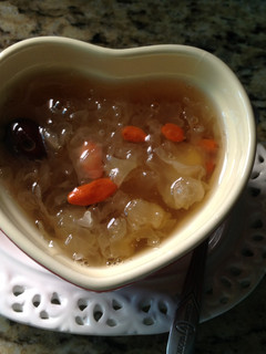 Red Dates Jelly Jujube Sweet Soup-紅棗枸杞白木耳甜湯❤!!! 的食譜成品照片