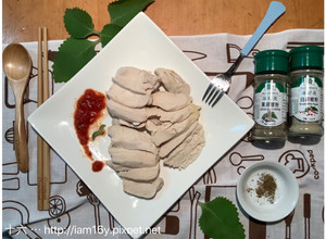 增肌減脂— 改良—白斬雞—用電鍋料理「類」舒肥雞胸肉 的食譜成品照片