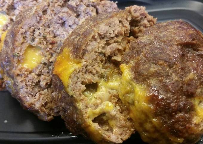 Simple Way to Prepare Perfect Spicy Cheddar Stuffed Mini Meatloafs