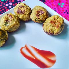 A picture of Plantain balls.