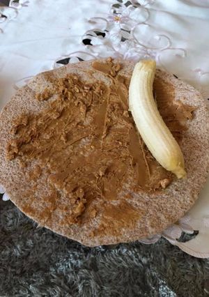 O poză a rețetei Lipie cu unt de arahide și banană!.
