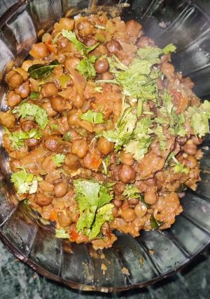 चना मसाला (chana masala recipe in Hindi) रेसिपी मुख्य फोटो