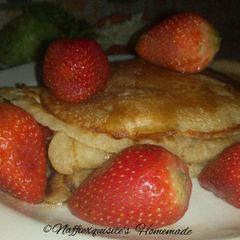 A picture of Strawberry pancakes.