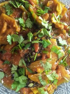 मसाला करेला (Masala Karela recipe in Hindi) रेसिपी मुख्य फोटो