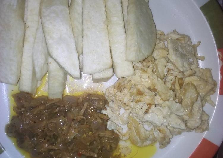Simple Way to Prepare Speedy Fried yam, shredded beef and scrambled eggs