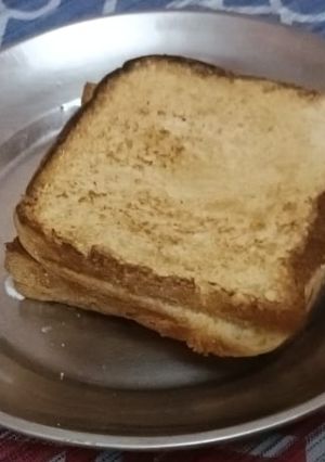 आलू के सैंडविच(aloo ke sandwich recipe in hindi) रेसिपी मुख्य फोटो