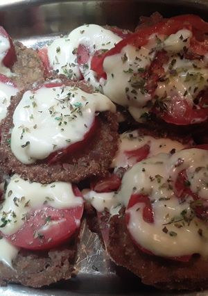 Una foto de Milanesa de Zapallitos con cubierta estilo Pizza😁!!