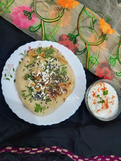 ચીઝ પનીર સ્ટફ્ડ કૂલચા (Cheese Paneer Stuffed Kulcha recipe in Gujarati) રેસીપી મુખ્ય ફોટો