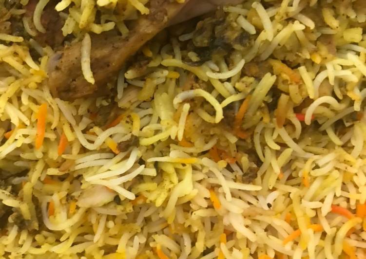 برياني دجاج في قدر الضغط