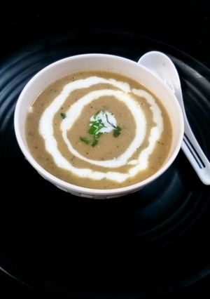 मशरूम सूप (Mushroom soup recipe in hindi) रेसिपी मुख्य फोटो