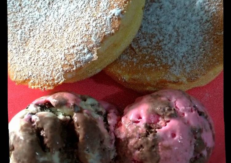 Shouffle Pancake with Ice Cream