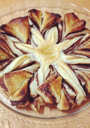 Una foto de Flor de hojaldre y nocilla