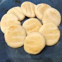 Crispy biscuits 🫓 🫓 without oven A picture of Crispy biscuits 🫓 🫓 without oven.