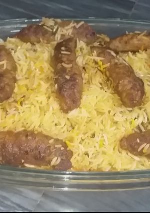 A picture of Seekh kabab briyani.
