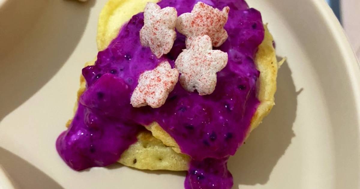 Resep Pancake DragonFruit ala Mama Jagi oleh Mama Jagi - Cookpad