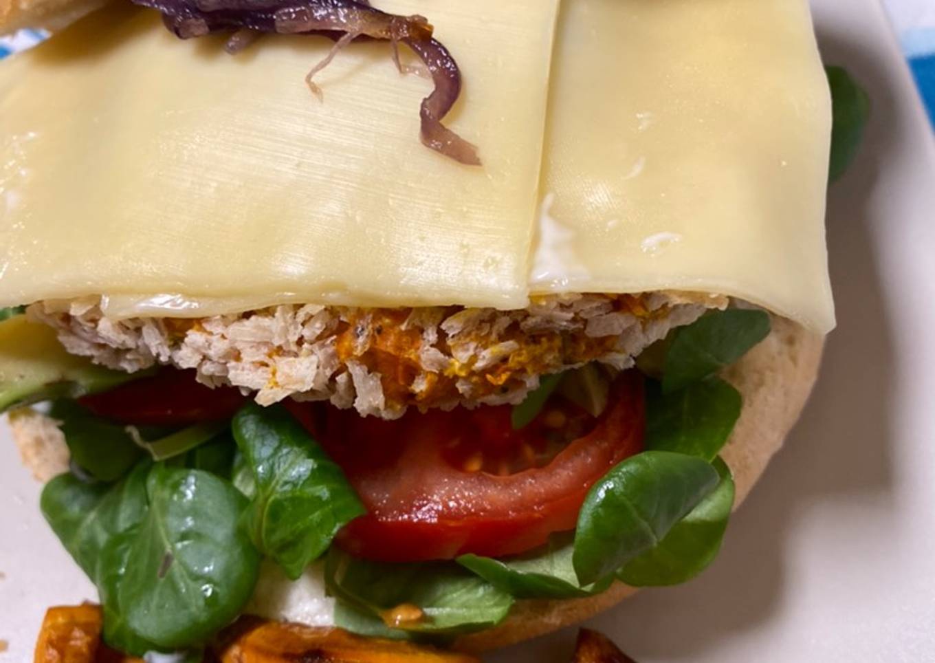 Hamburguesa de calabaza y patatas de boniato