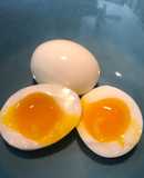 Luộc trứng lòng đào