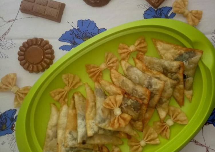 Resep Kulit pangsit isi coklat (piscok) crispy yang Bisa Manjain Lidah