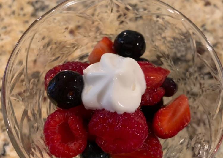 Steps to Make Quick Fresh Fruit with Cool Whipped Topping