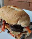 Sándwich🧅🥖🌶️de champiñones con pimiento, cebolla y salsa bbq🧀🍯🍄