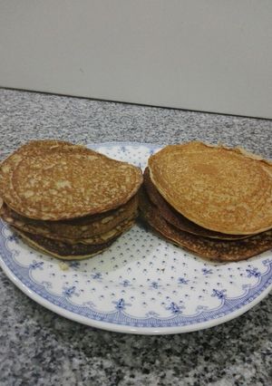 Una foto de Panqueques de avena y banana🍌🍌