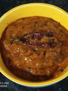 ટામેટા ની ચટણી (Tomato Chutney Recipe In Gujarati) રેસીપી મુખ્ય ફોટો