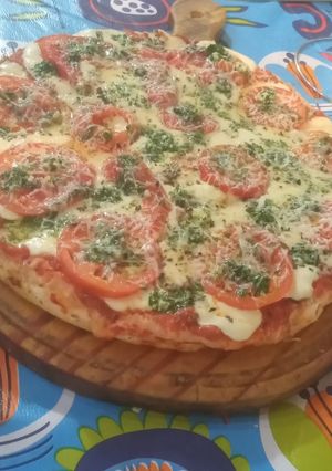 Una foto de PIZZA NAPOLITANA ESPECIAL 🤤