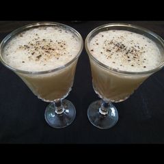 A picture of Horlicks+Banana Smoothie.