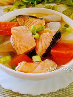 鮭魚蔬菜湯 的食譜成品照片