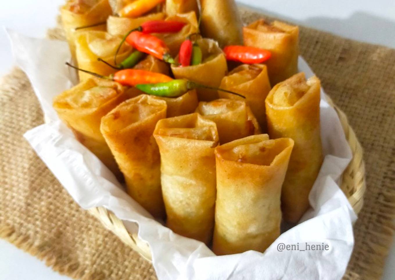 Lumpia isi Bengkuang