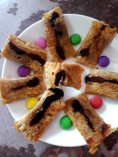 चाॅकलेट मिनी ब्रेड (Chocolate Mini Bread recipe in Hindi) रेसिपी मुख्य फोटो