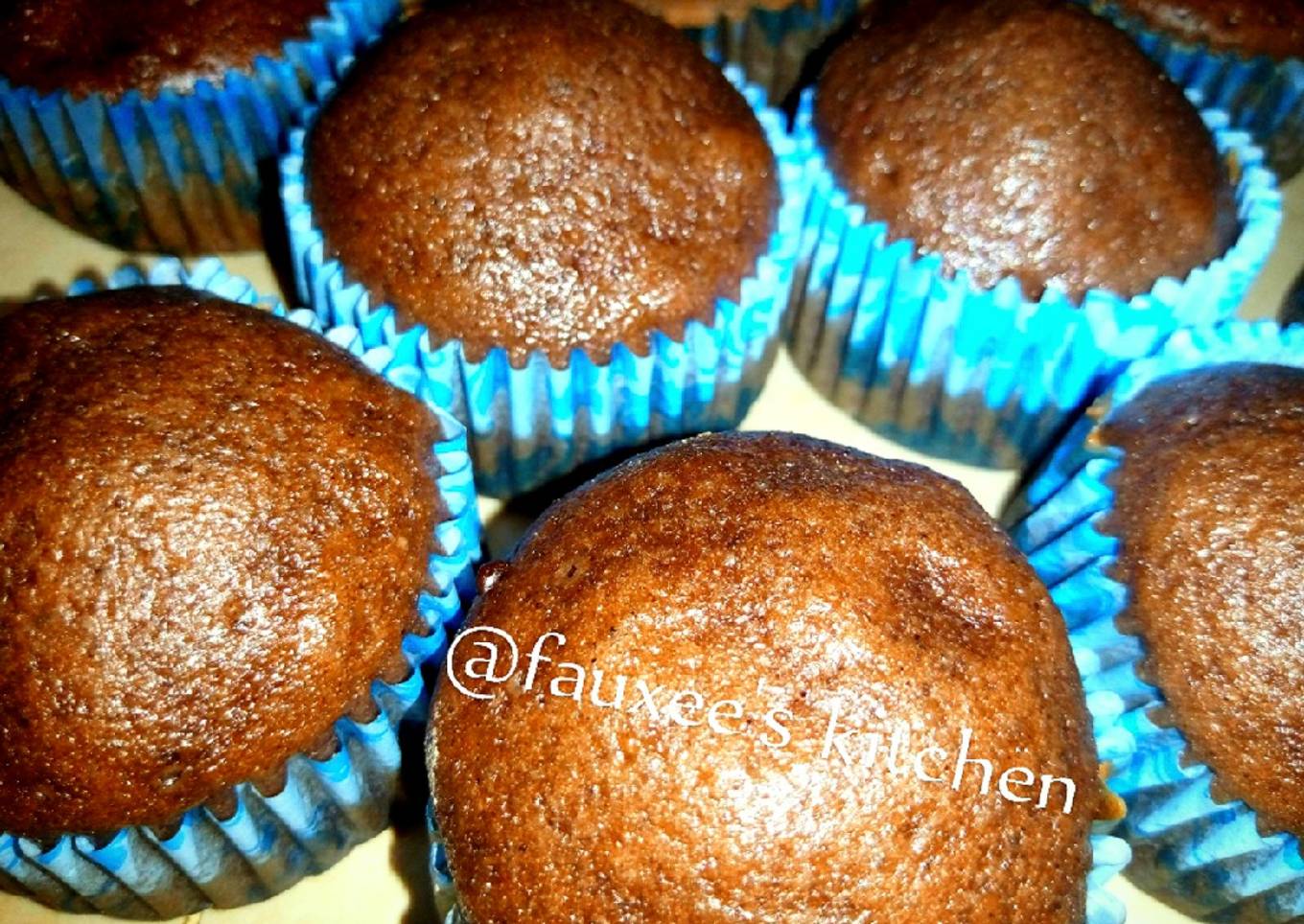 Oil chocolate cupcakes