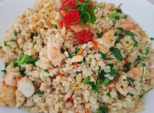 Foto resep "Nasgor" sorgum sambal matah