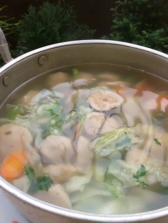 Cara Mudah Menyiapkan Resep Sop sayur pentol yang Bikin Ngiler Anti Ribet, Bikin Ngiler