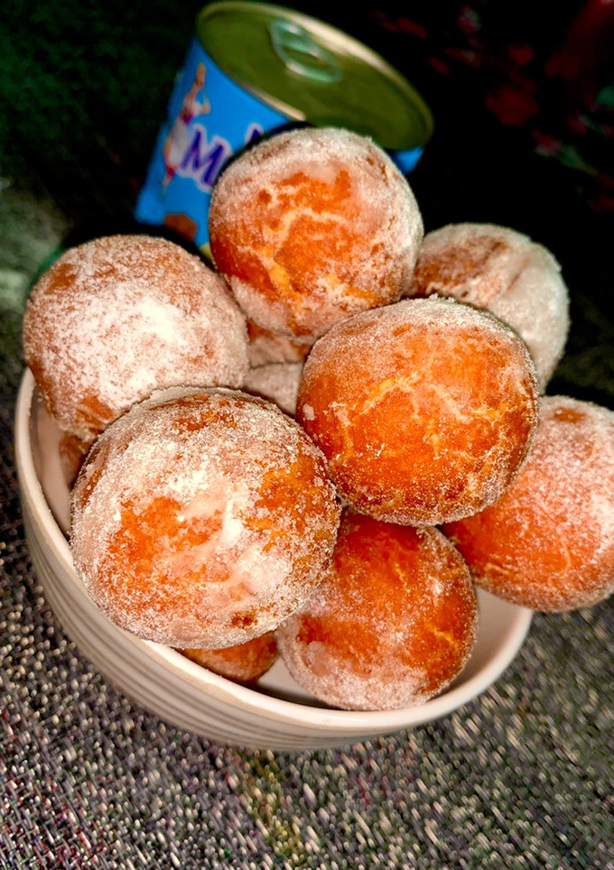 கண்டன்ஸ்டு மில்க் பால்ஸ் (பன்) செய்முறை முக்கிய புகைப்படம்