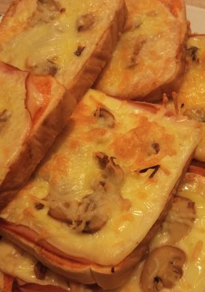 Una foto de Minipizzas de pan de molde