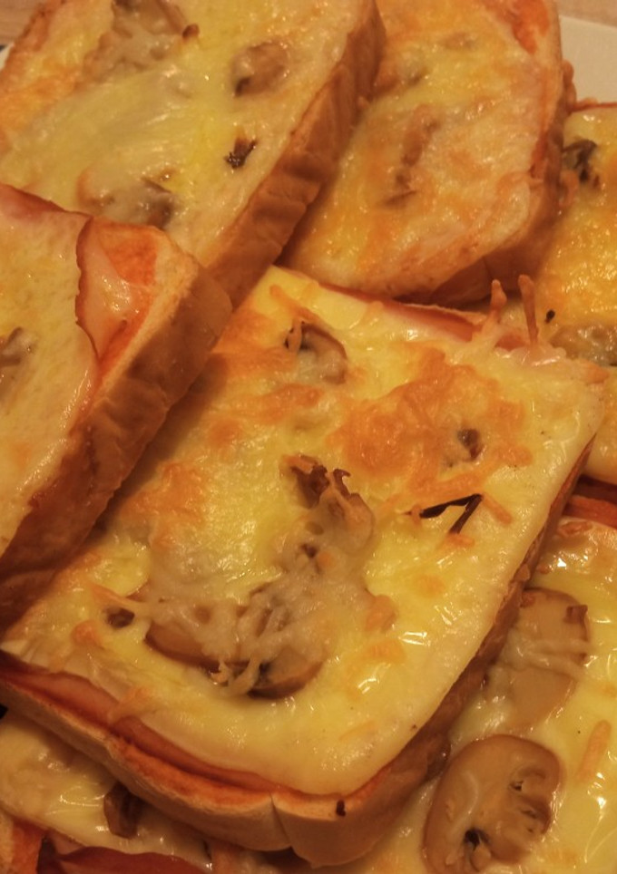 Una foto de Minipizzas de pan de molde
