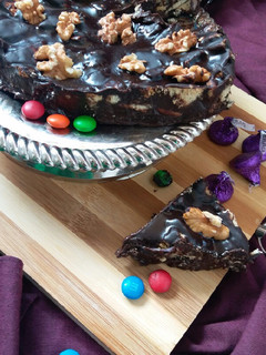 A picture of Chocotruffle Biscuit cake.