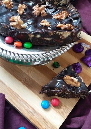 A picture of Chocotruffle Biscuit cake.