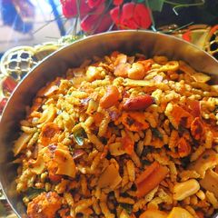 A picture of Bhajak Poha Chivda.