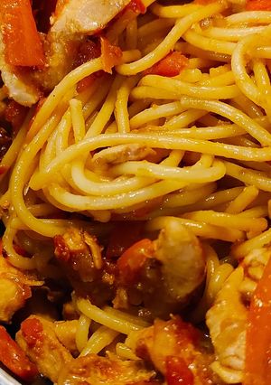 Zöldséges csirkés tészta recept fotója