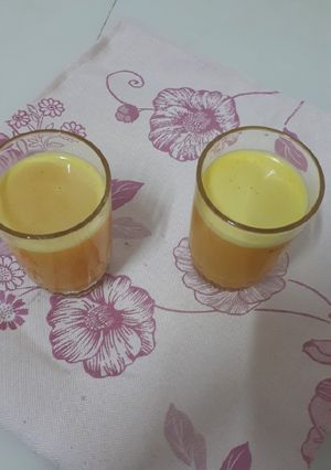 ઓરેન્જ જ્યુસ (Orange Juice Recipe In Gujarati) રેસીપી મુખ્ય ફોટો