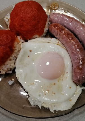 Una foto de Arroz a la cubana