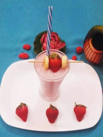 Easy Steps to Make Strawberry And Banana Smoothie the So Delicious Appealing