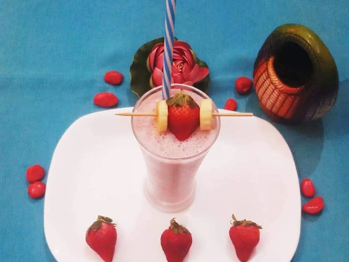 Easy Steps to Make Strawberry And Banana Smoothie the So Delicious Appealing