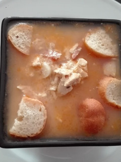 Una foto de Sopa de ajo
