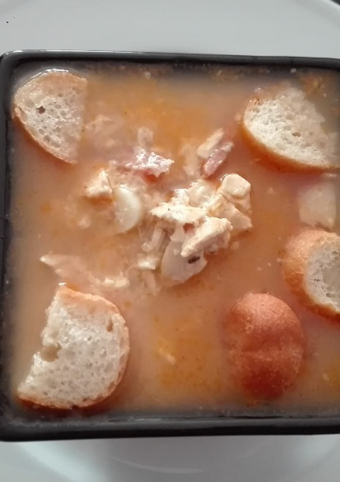 Una foto de Sopa de ajo