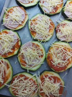 Cukkini pizza 🍕 recept fotója