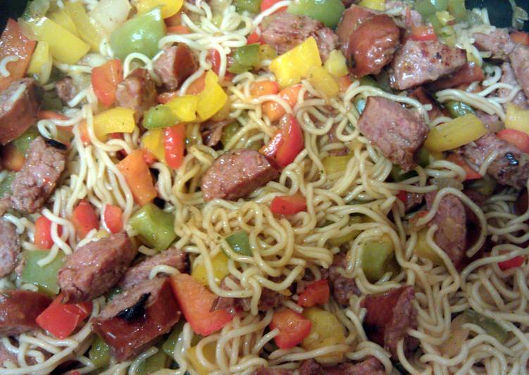 Recipe of Speedy K&#39;s spicy sausage &amp; sweet peppers w/noodles