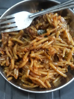 वेज नूडल्स (veg noodles recipe in Hindi) रेसिपी मुख्य फोटो